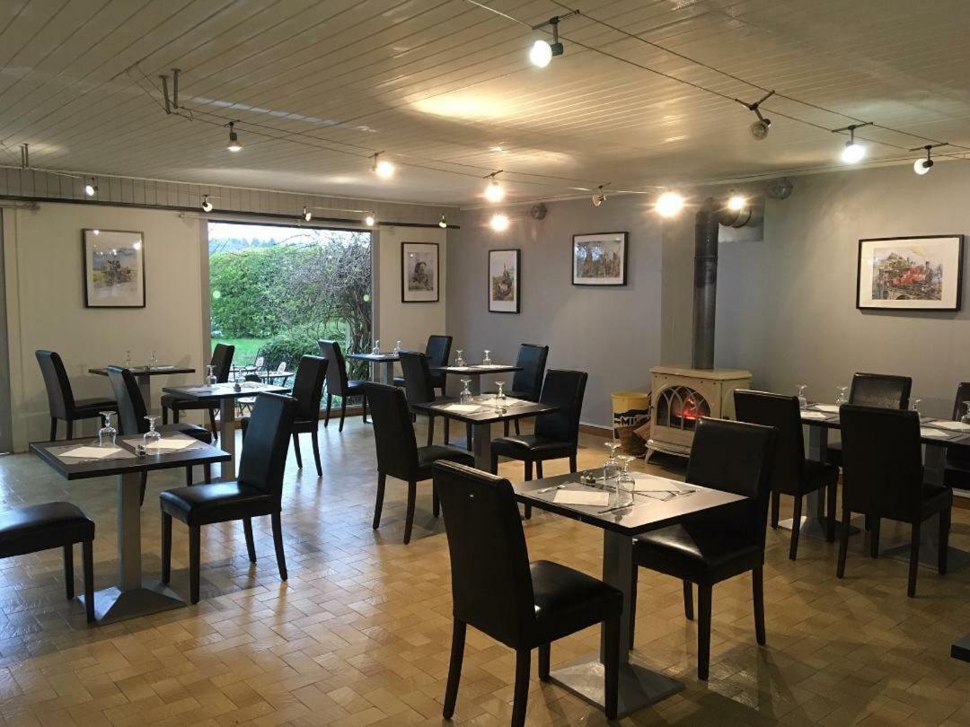 阿尔勒十字营地酒店 Bourg  外观 照片